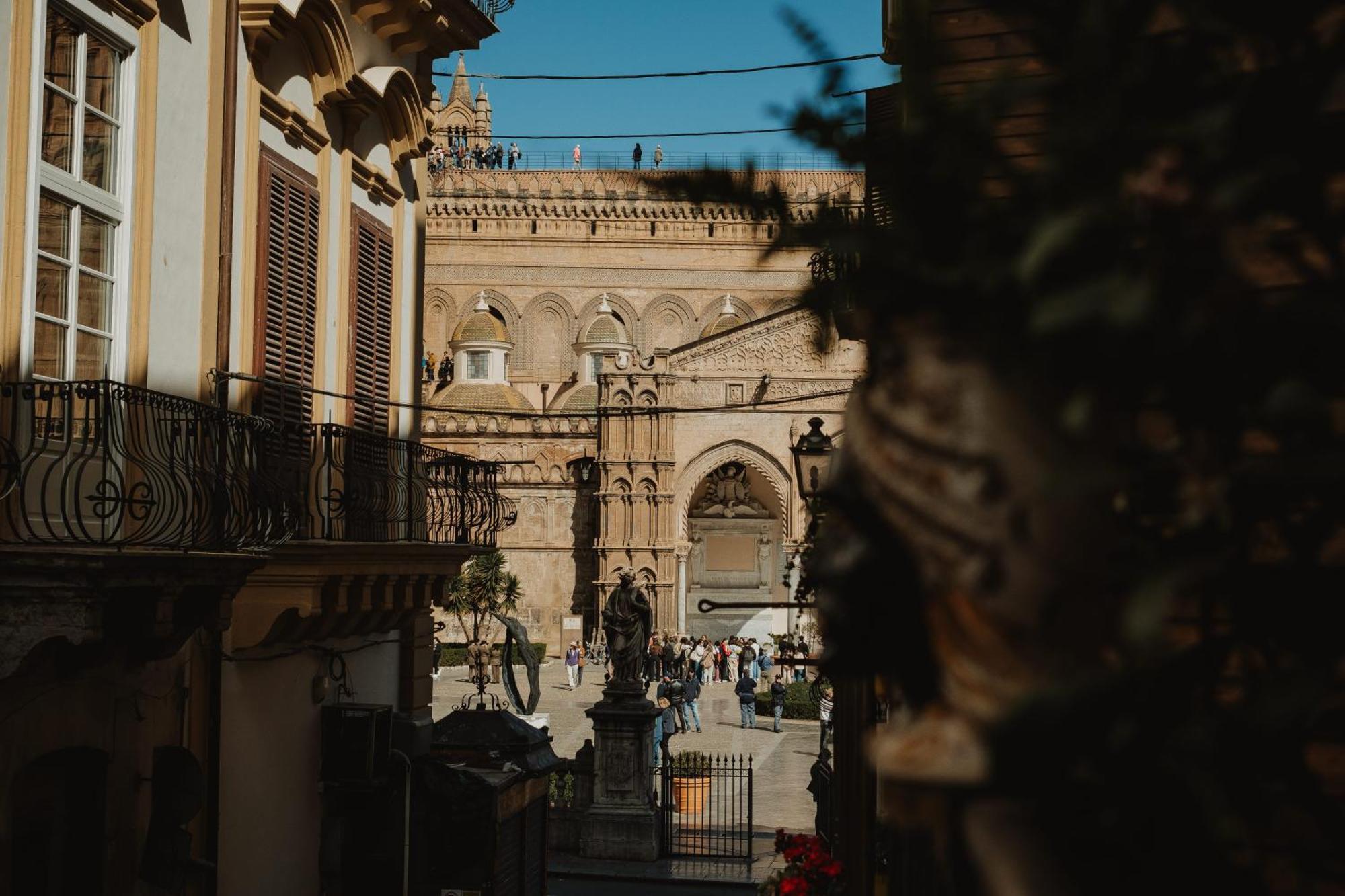 Ambrosia-Timeless Hosting Hotel Palermo Exterior photo