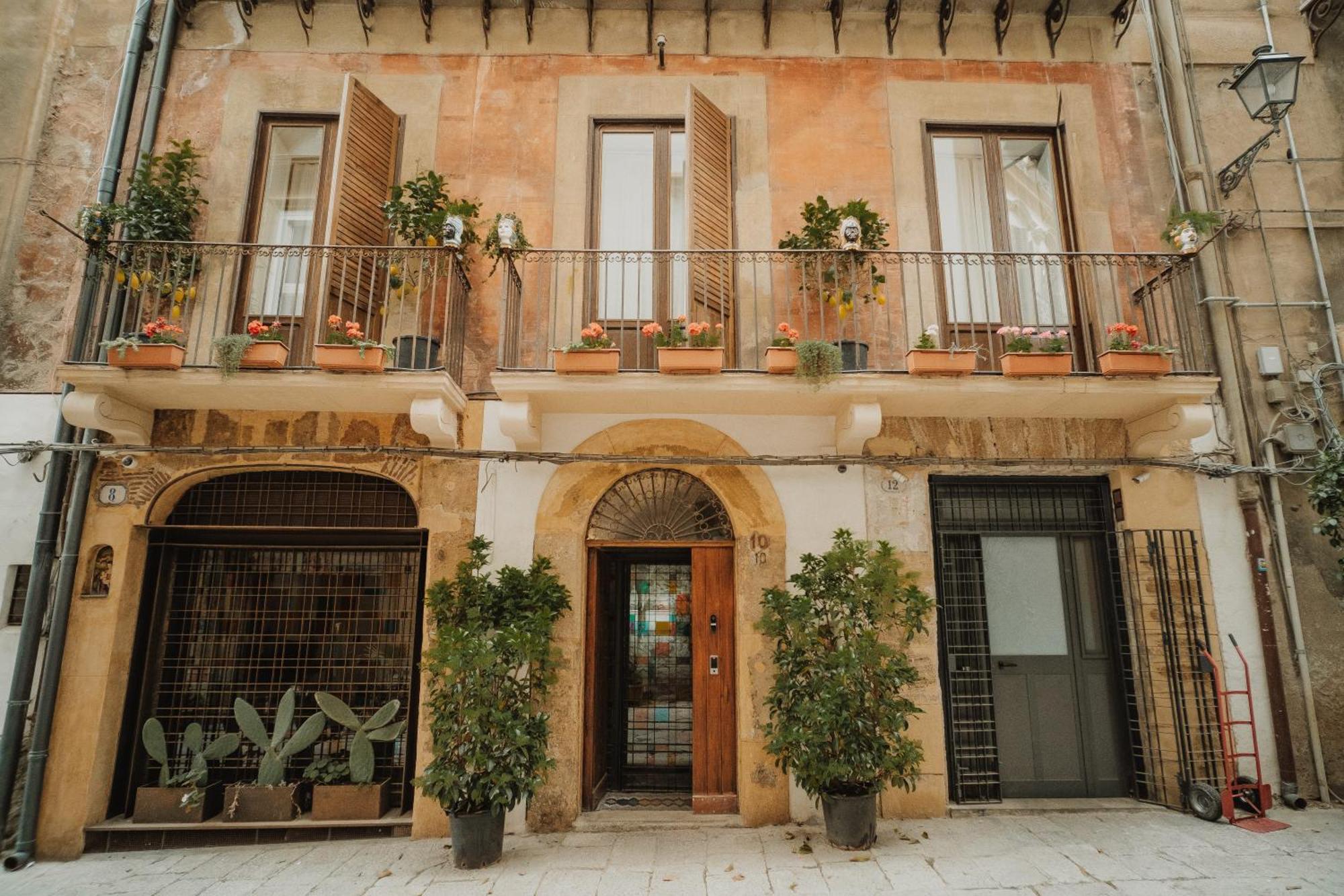 Santuzza Maison De Charme Hotel Palermo Exterior photo